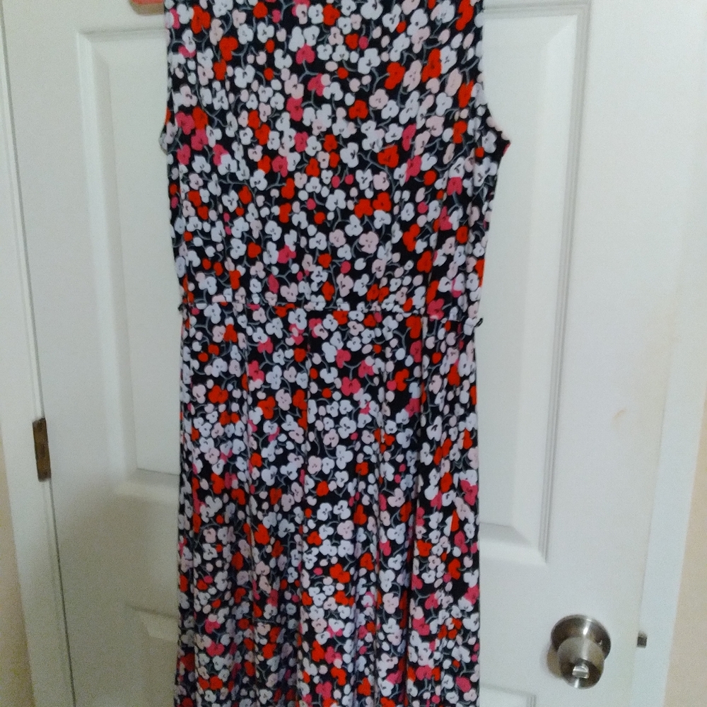 Jones new York soft floral dress